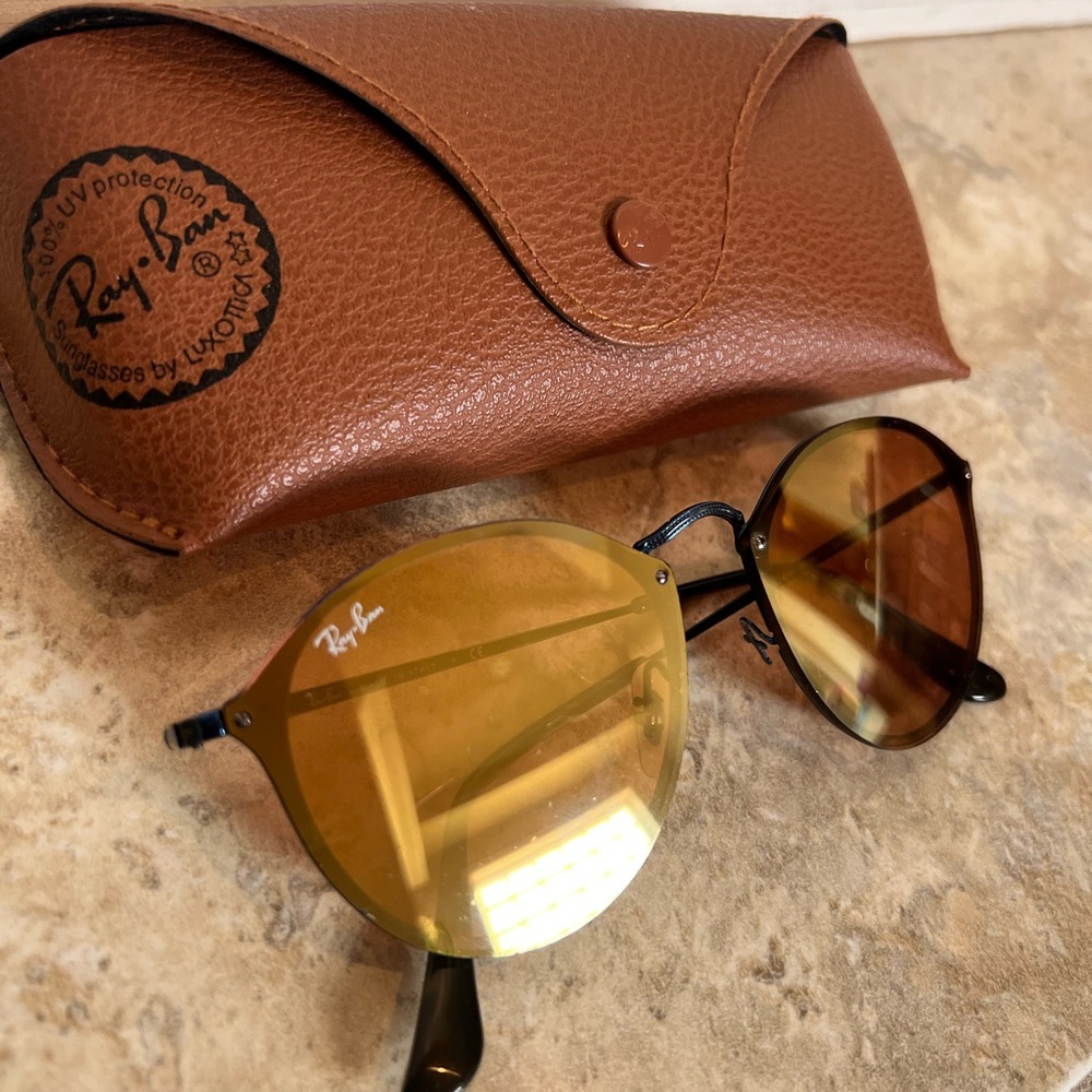 Ray bans pre loved with case